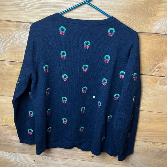 Orvis Vintage Womens 100% Wool sweater button cardigan Christmas Wreaths M party - Picture 6 of 7